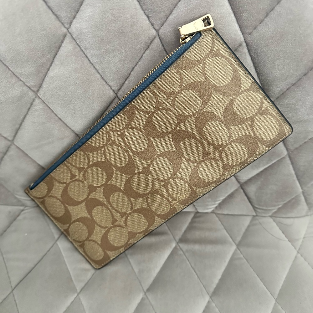 Coach envelope